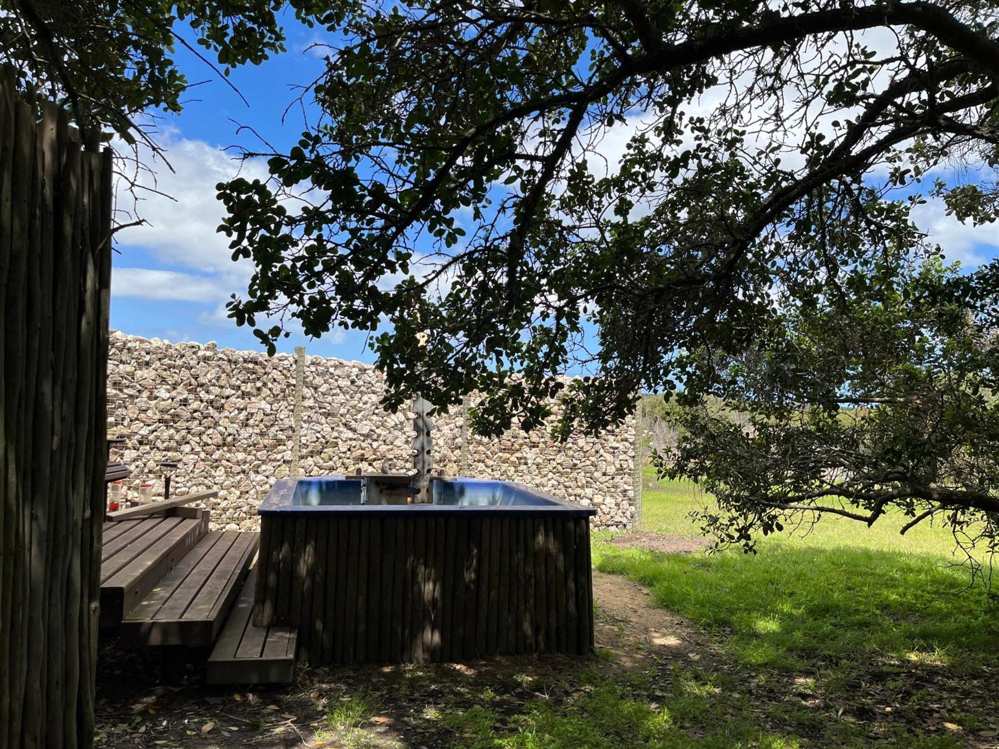 Mosaic Lagoon Lodge Станфорд Экстерьер фото
