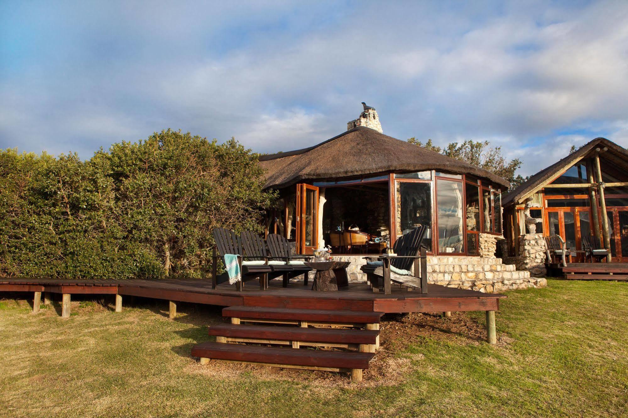 Mosaic Lagoon Lodge Станфорд Экстерьер фото